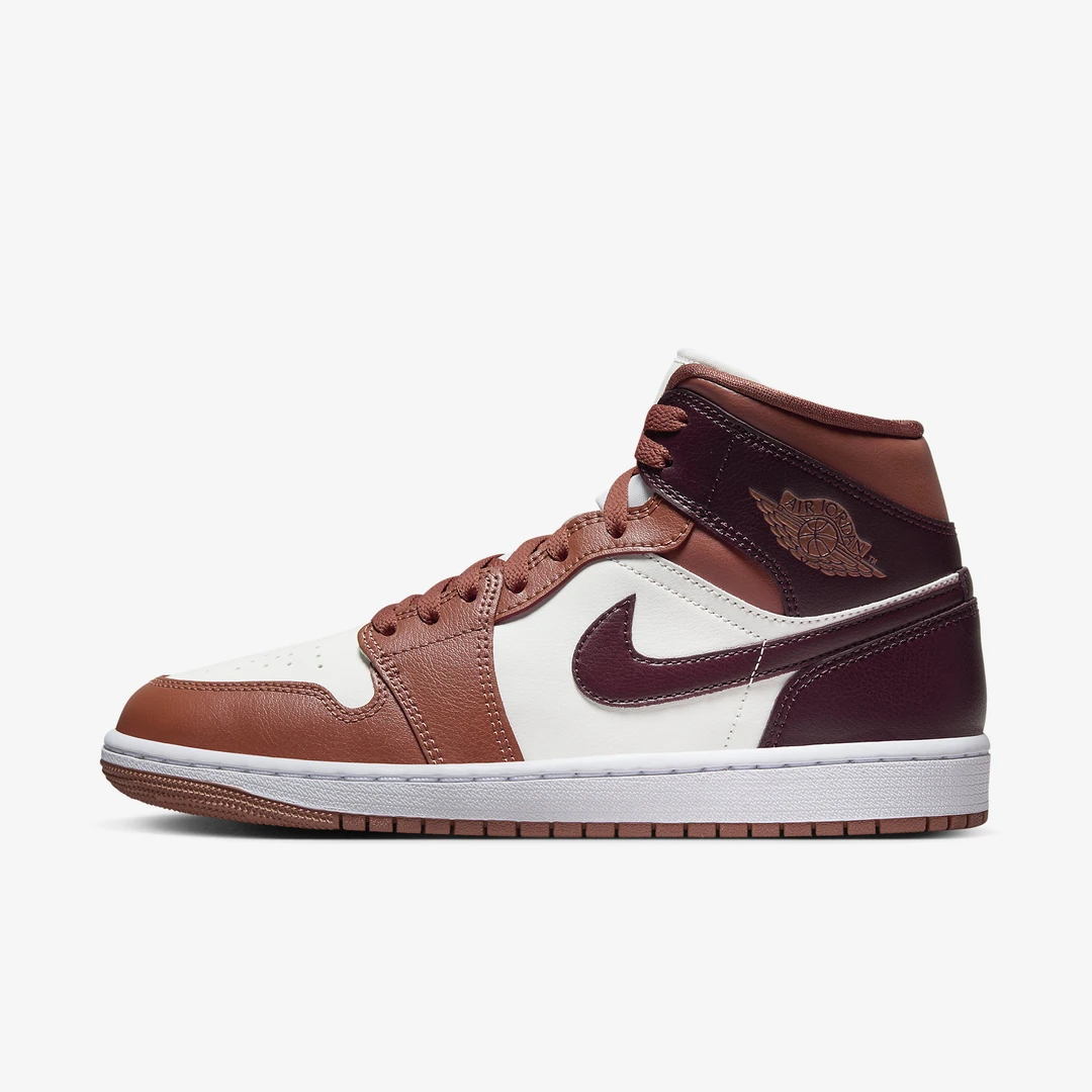 【现货】Air Jordan 1 Mid 低帮 篮球鞋 男 白红黑 BQ6472-200