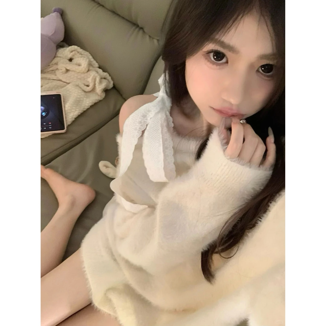 软糯糯蝴蝶露肩毛衣女秋冬设计感拼接宽松慵懒风ins气质上衣冬季