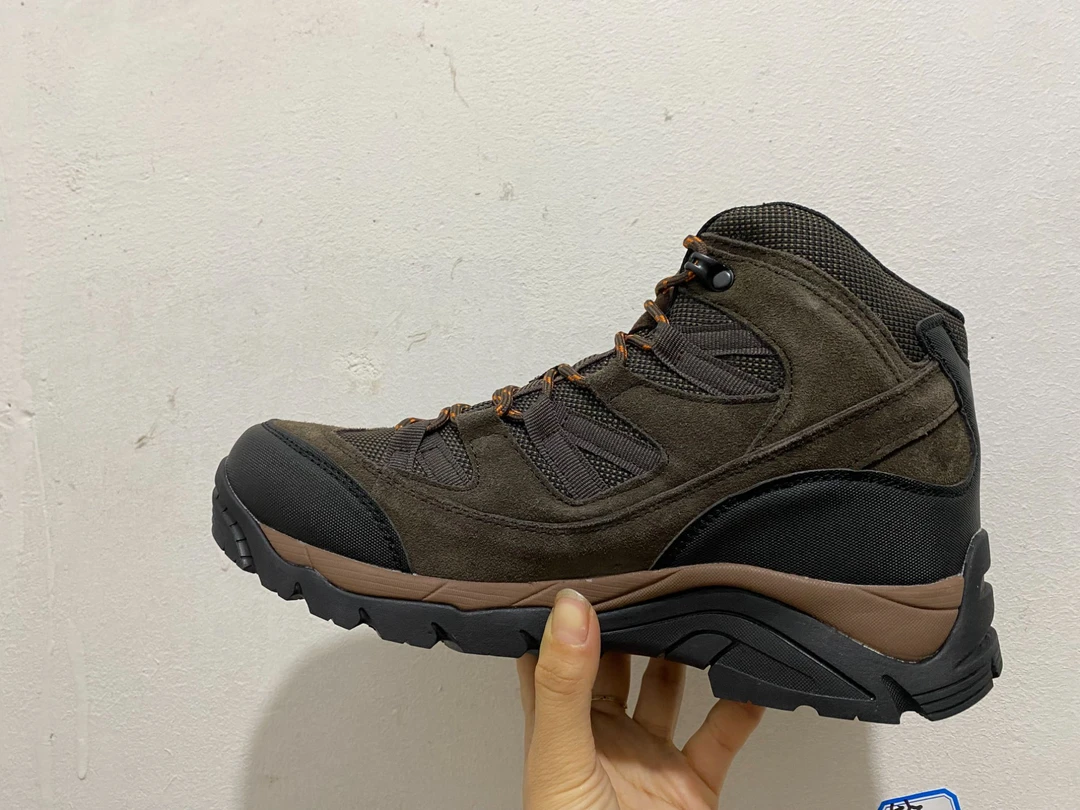 户外登山鞋徒步四季男女