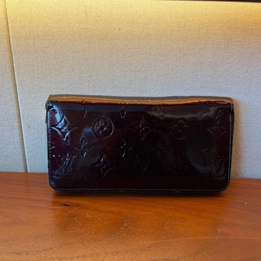 95新 LouisVuitton/路易威登 路易威登漆皮钱包/1048 9228