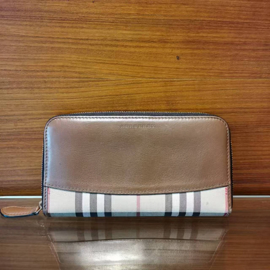 95新 BURBERRY/博柏利 博柏利 战马格纹钱包/966 3856