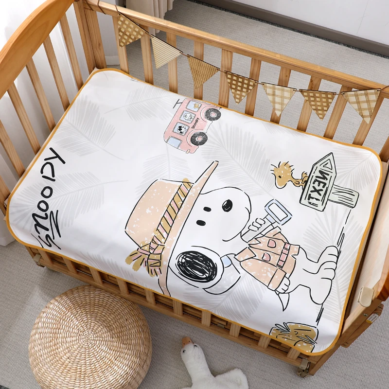 Snoopy/史努比大号新生儿宝宝独花隔尿垫防水透气可洗月经姨妈垫