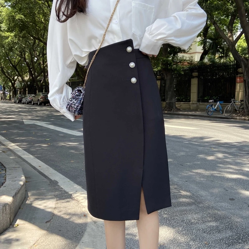 大码不规则半身裙女胖mm高腰珍珠扣黑色中裙侧开叉显瘦遮胯a字裙