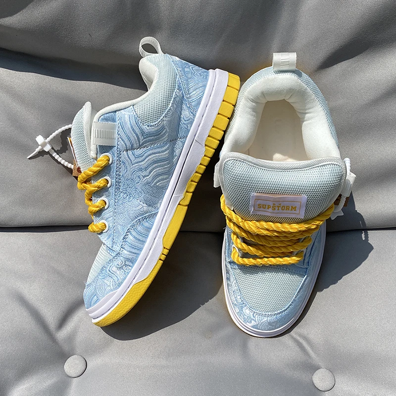 鸳鸯小众滑板鞋面包2024男女多巴胺ins情侣百搭休闲板鞋网红爆款