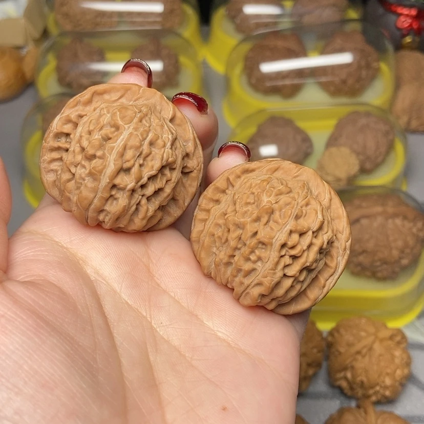 【闪购商品】文玩核桃吊坠老****面四座楼