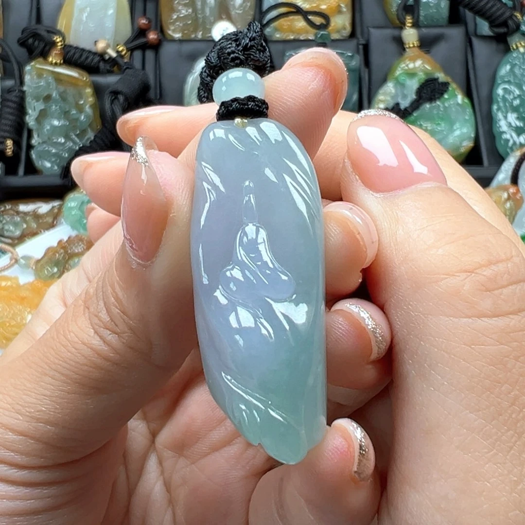 翡翠颈饰未镶嵌悟道
