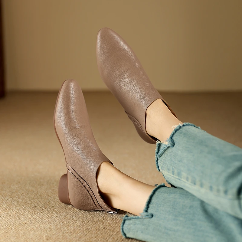 3cm[34-40]新款尖头粗跟马丁靴通勤百搭英伦风复真皮古短靴单靴女