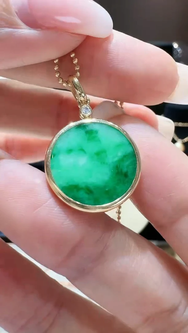 【闪购商品】翡翠吊坠(不含链)18K金镶嵌圆牌吊坠