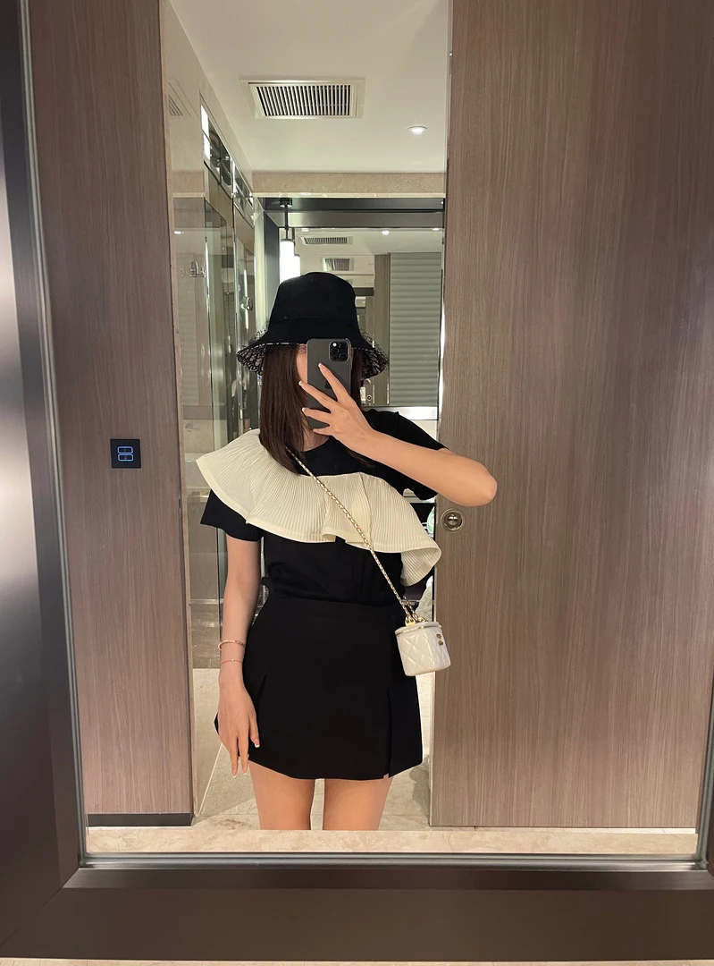 黑白拼接丝棉设计师上衣T