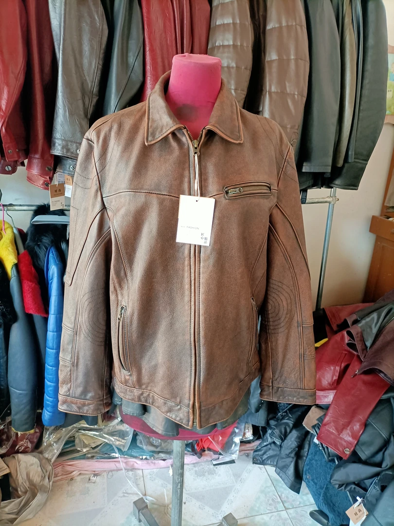 男款女款皮衣皮裤   喊到名字的去拍