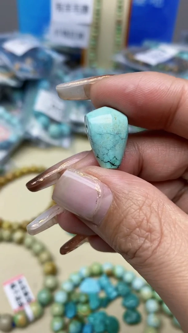 【闪购商品】绿松石吊坠未镶嵌D103