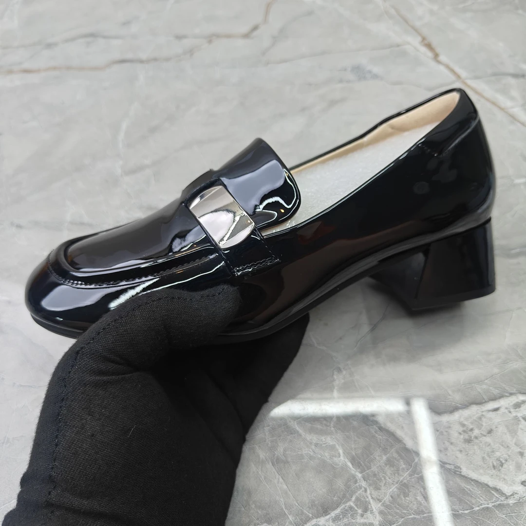 Z（孤品）36码牛皮粗跟单鞋女41169