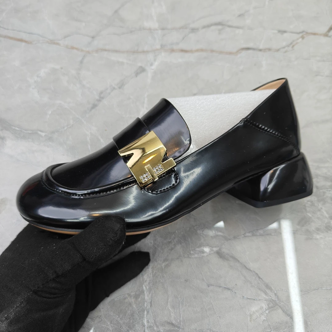 Z（孤品）37码羊皮粗跟单鞋女06-17yang