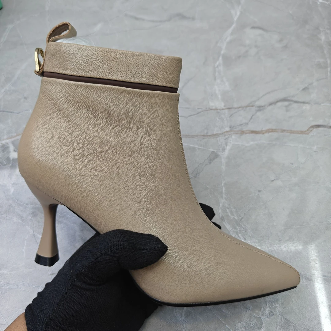 （孤品）39码羊皮粗跟女靴70529018