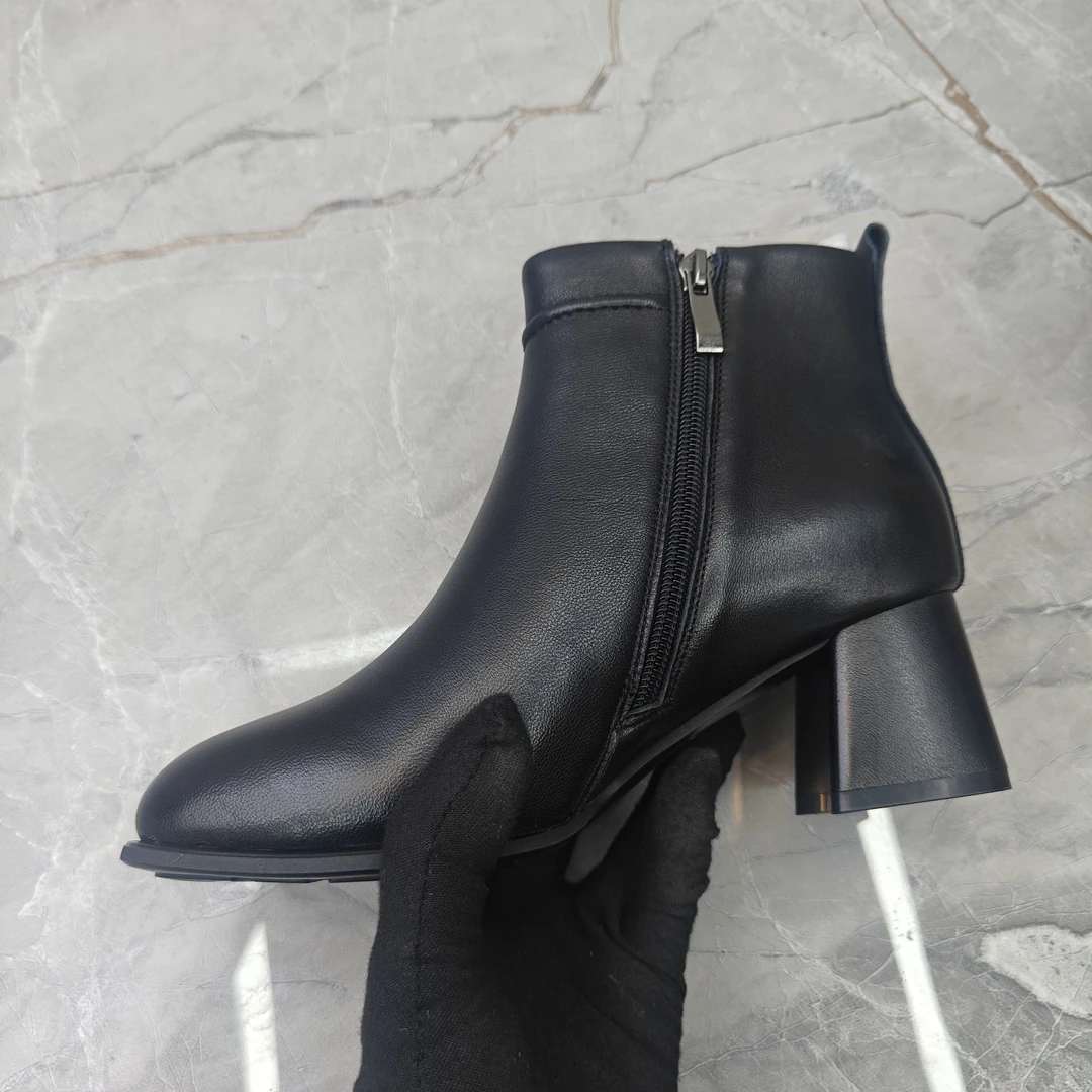 粗跟女靴8399-822