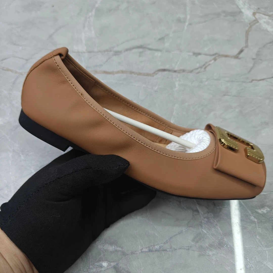 （孤品）38码 羊皮粗跟单鞋女  388