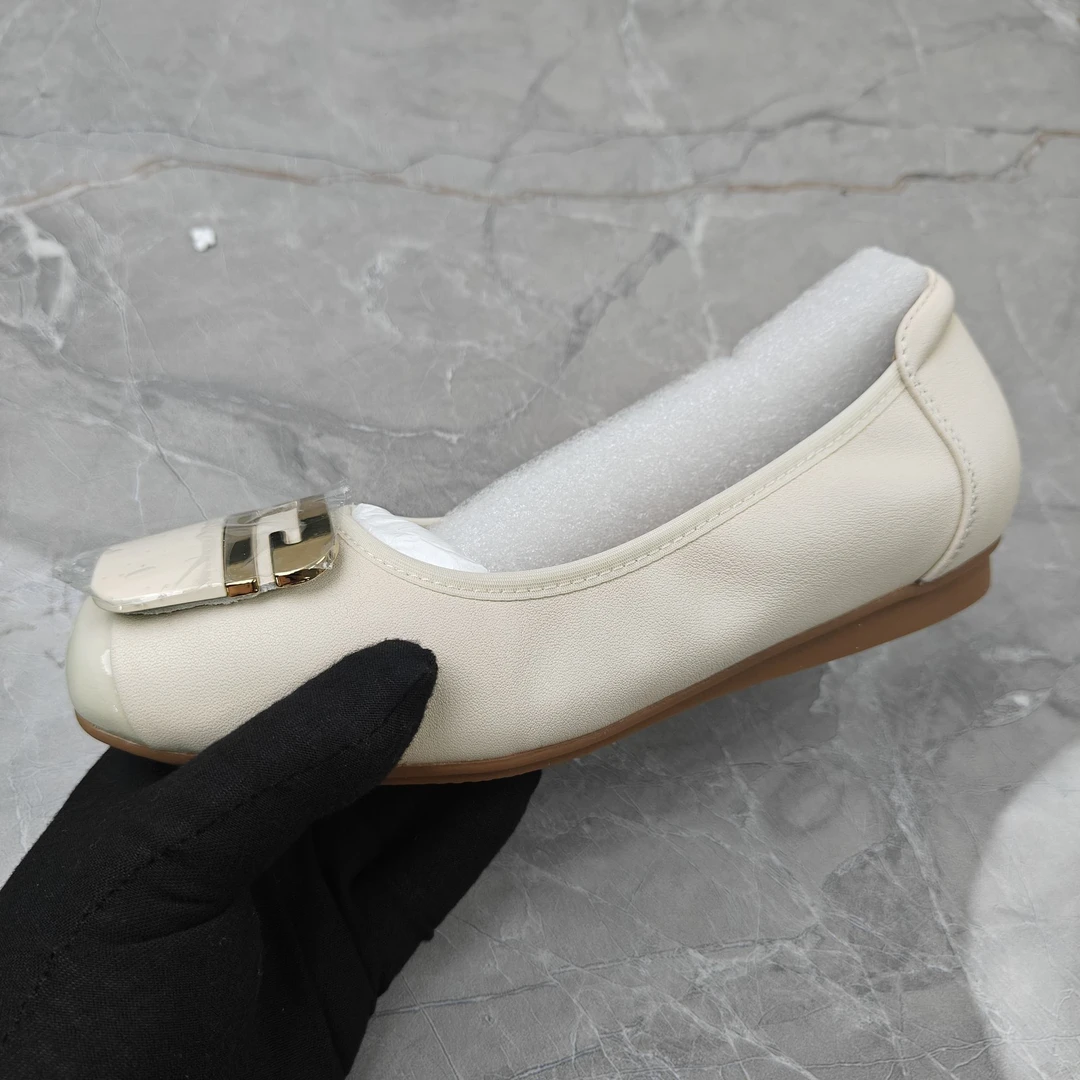 Z（孤品）牛皮粗跟单鞋女 12020