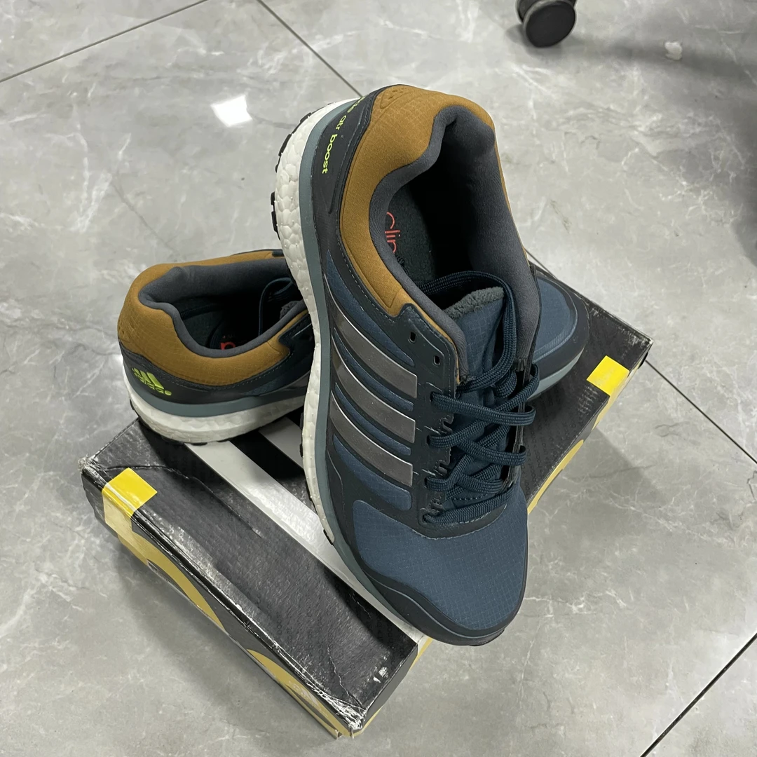 【瑕疵B078】Adidas/阿迪达斯时尚百搭休闲鞋B33616