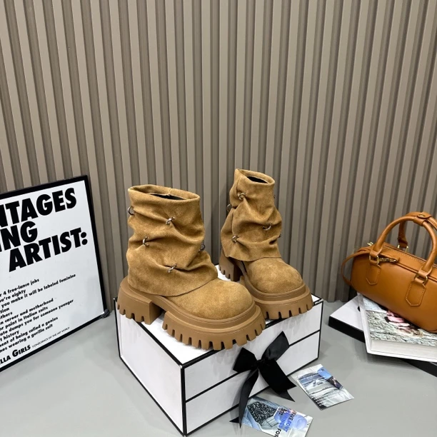 没完没了【绒绒摩卡】时尚百搭复古厚底短靴韩版中筒秋冬圆头时装靴