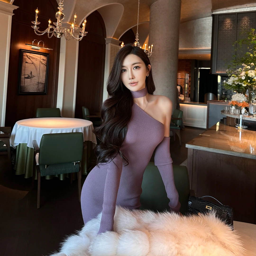 SX善喜紫色韵味斜肩针织连衣裙长袖修身性感高级感不规则短款裙子