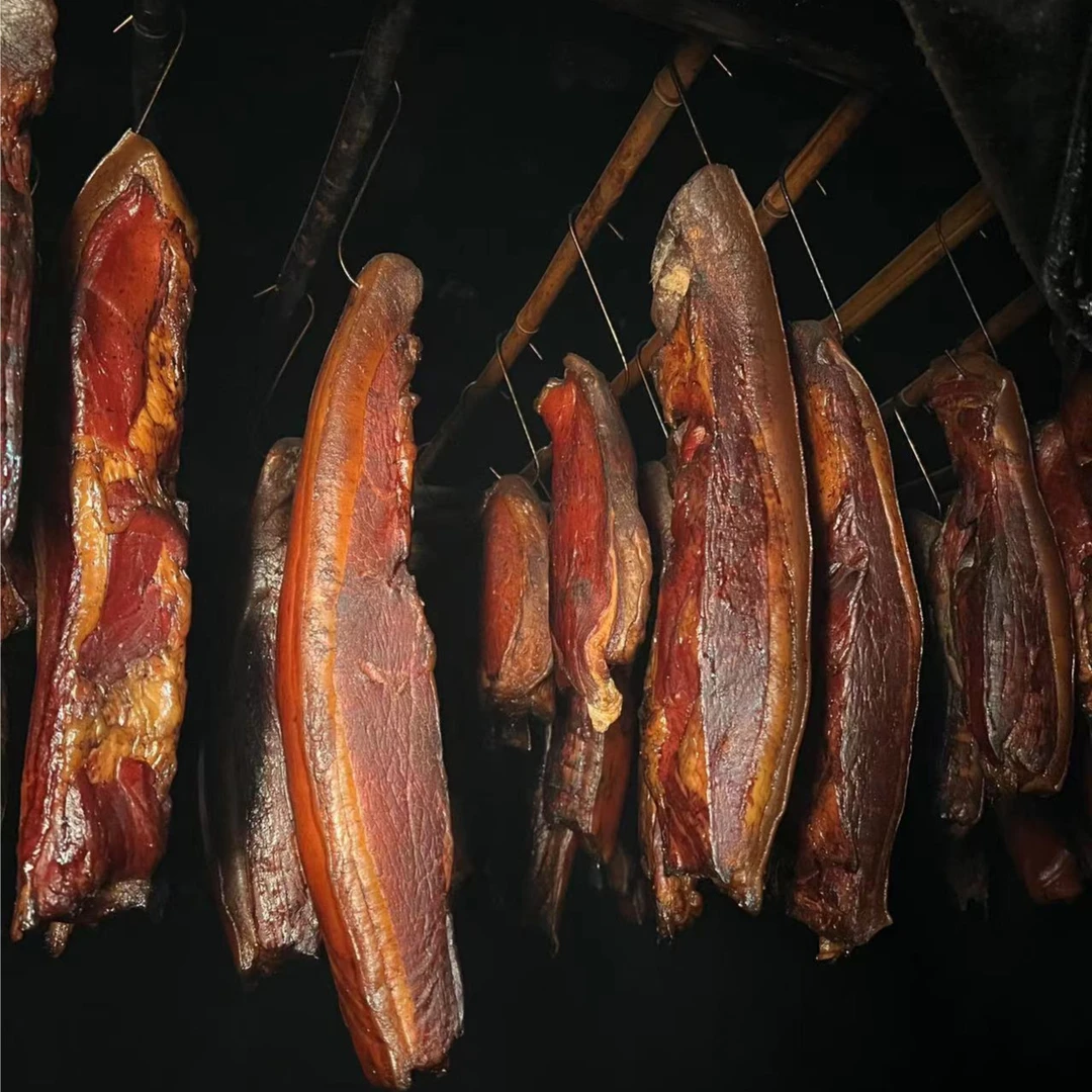 四川龙家山土猪烟熏后腿腊肉真空包装切片