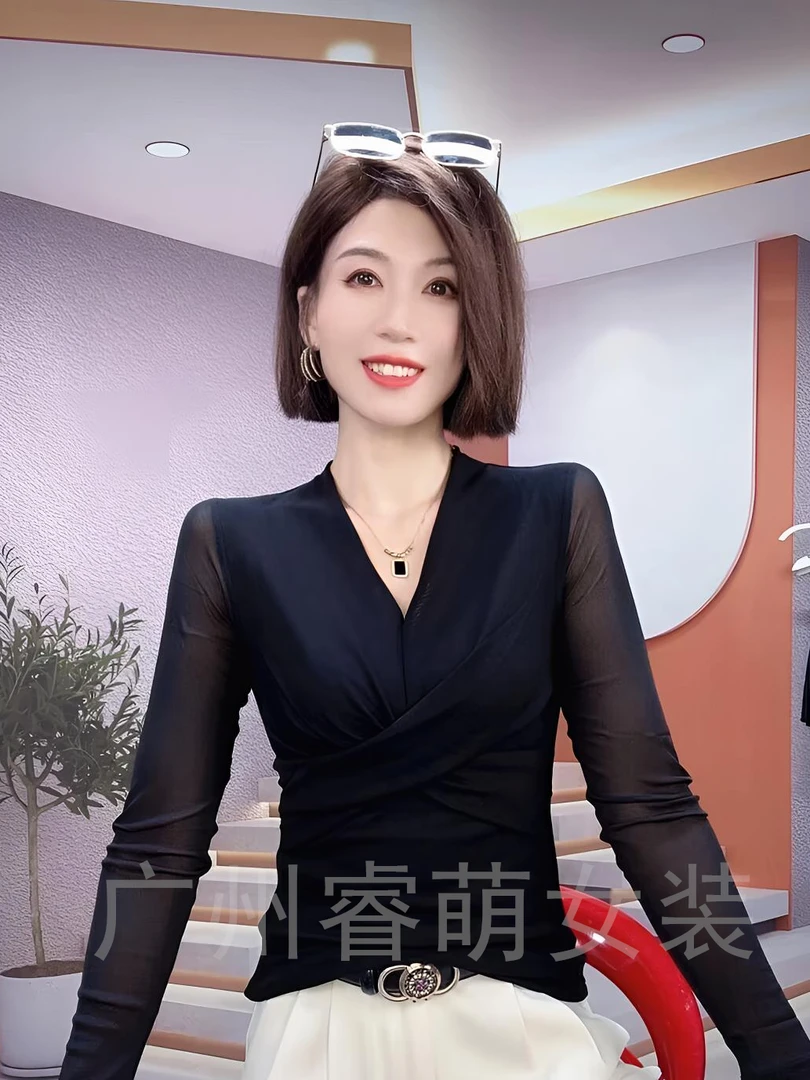 时髦网纱上衣黑色2025春秋大码遮肚显瘦长袖V领修身打底衫上衣潮t