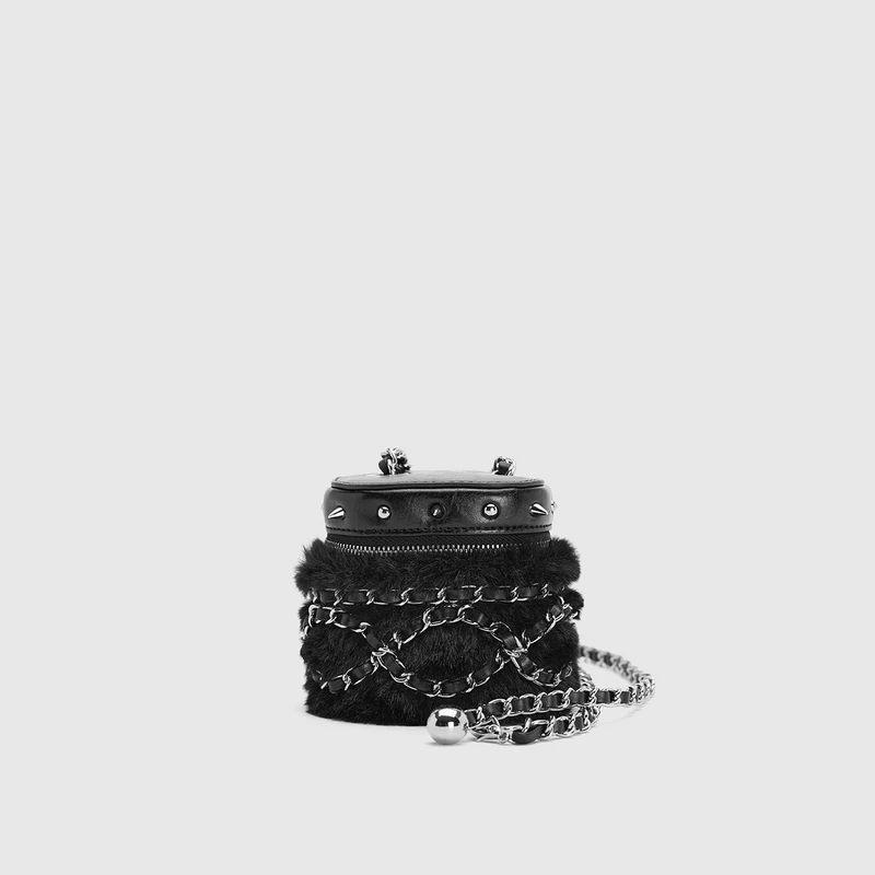 URBAN REVIVO新款女士潮流朋克风摇滚链条挂饰UAWA30236