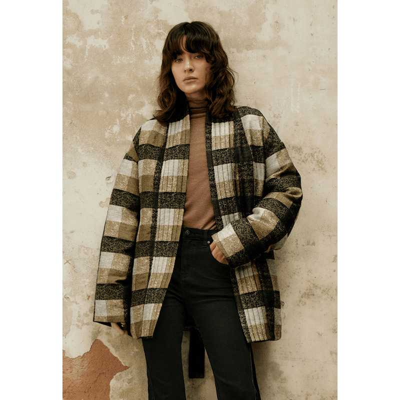 UR2023秋冬新款女装廓形撞色格纹绑带收腰时装羽绒服UWH130007