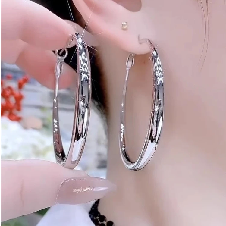 925银耳饰 2024新款气质夸张圆圈耳饰银针港风光面简约素圈耳环