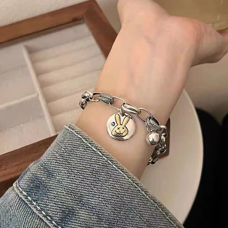 亦吱贝 铜合金手链 高级感小众精致百搭新款流氓兔女简约轻奢手饰
