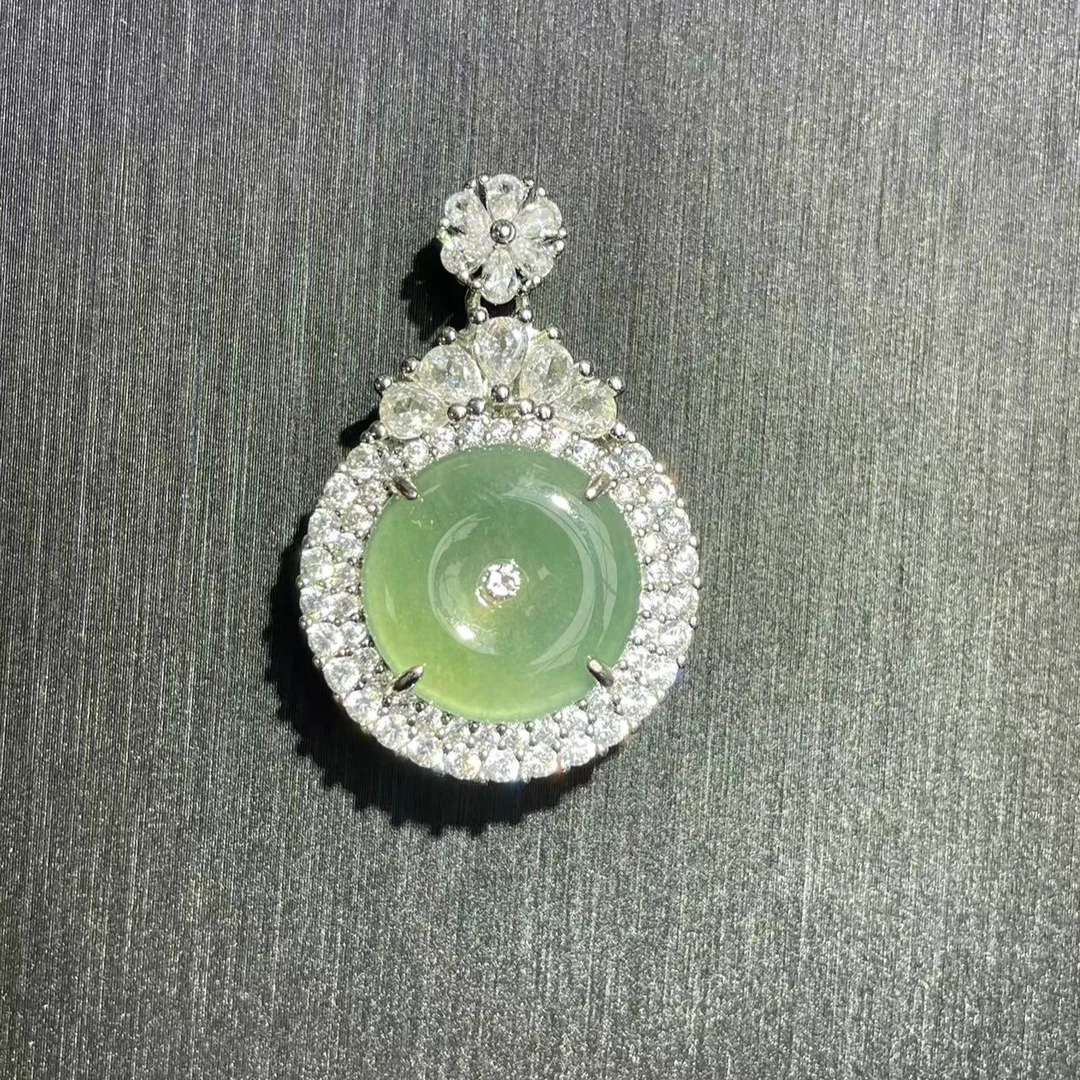 精美百搭翡翠A货镶嵌平安扣吊坠多样性拍一发一