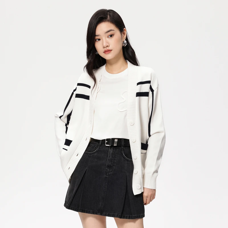 PM8207126白色毛织开衫小香风长袖蓝色时尚条纹经典设计师撞色