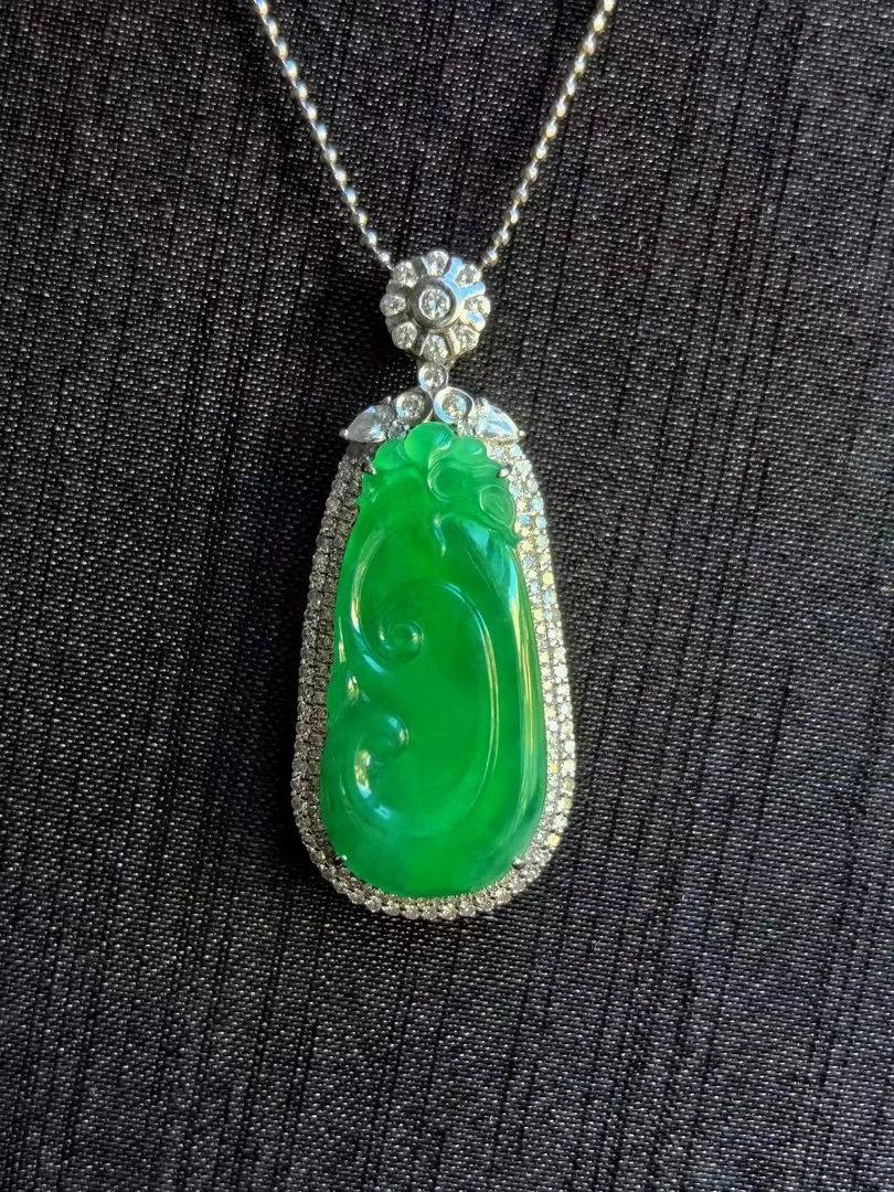 如意女士镶嵌吊坠正阳绿气质满绿时尚满色精美坠链妈妈绿色冰透