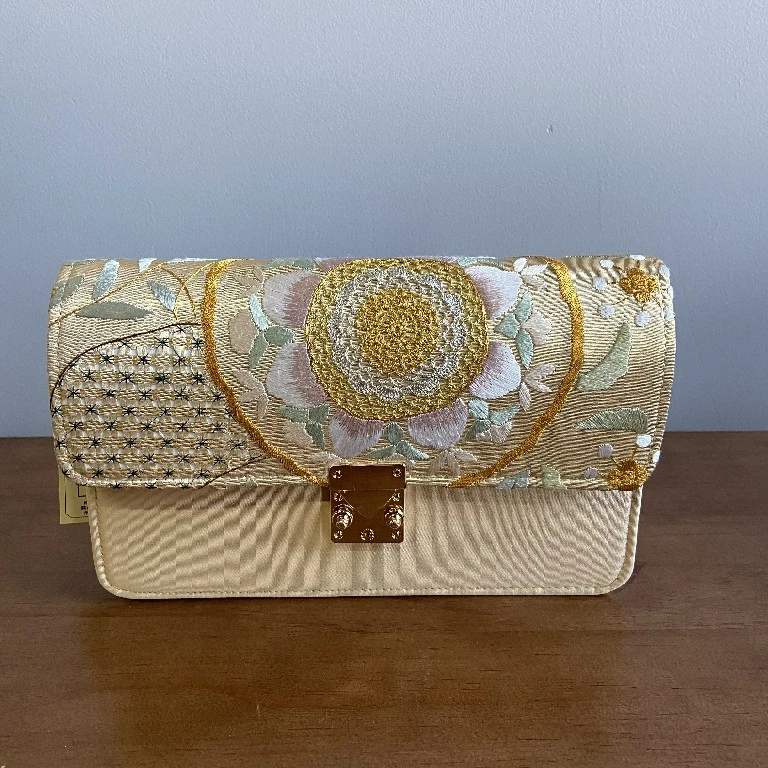 手机包大女老绣包手提新娘包旗袍包复古斜挎口金包宴会包sjb