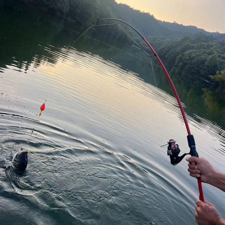 路亚滑漂远投鱼竿腰力好