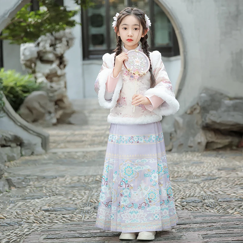 拜年服女童汉服2023新款马面裙儿童套装中国风高端小女孩古装冬季