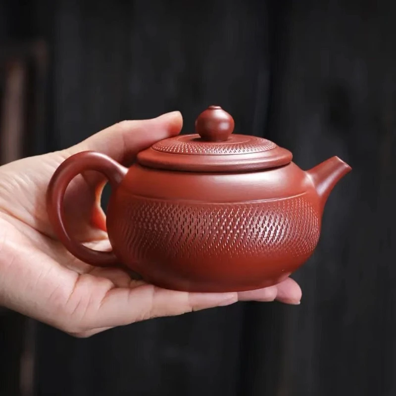 紫砂手工跳刀纹虚扁壶紫砂茶壶中式手工跳刀纹虚扁壶茶壶180ML