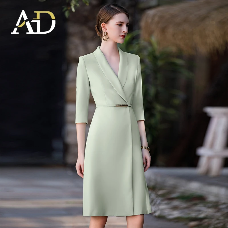 AD高端轻奢连衣裙女正式场合绿色西装裙气质时尚主持人中长a字裙