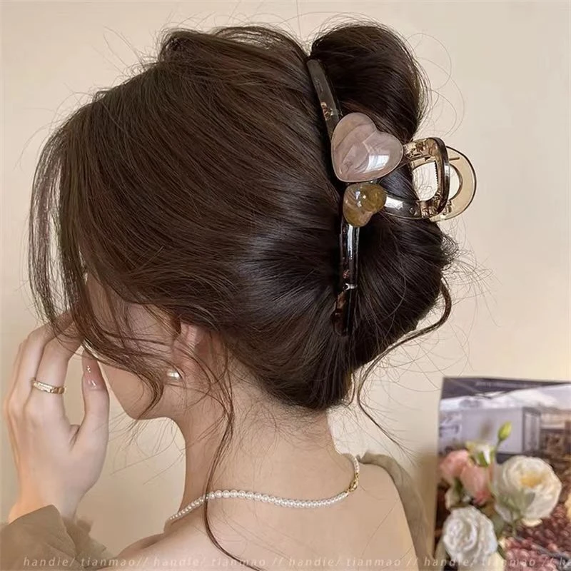 发夹拼色爱心抓夹女百搭后脑勺鲨 図鱼夹高级感时尚简约2024新款