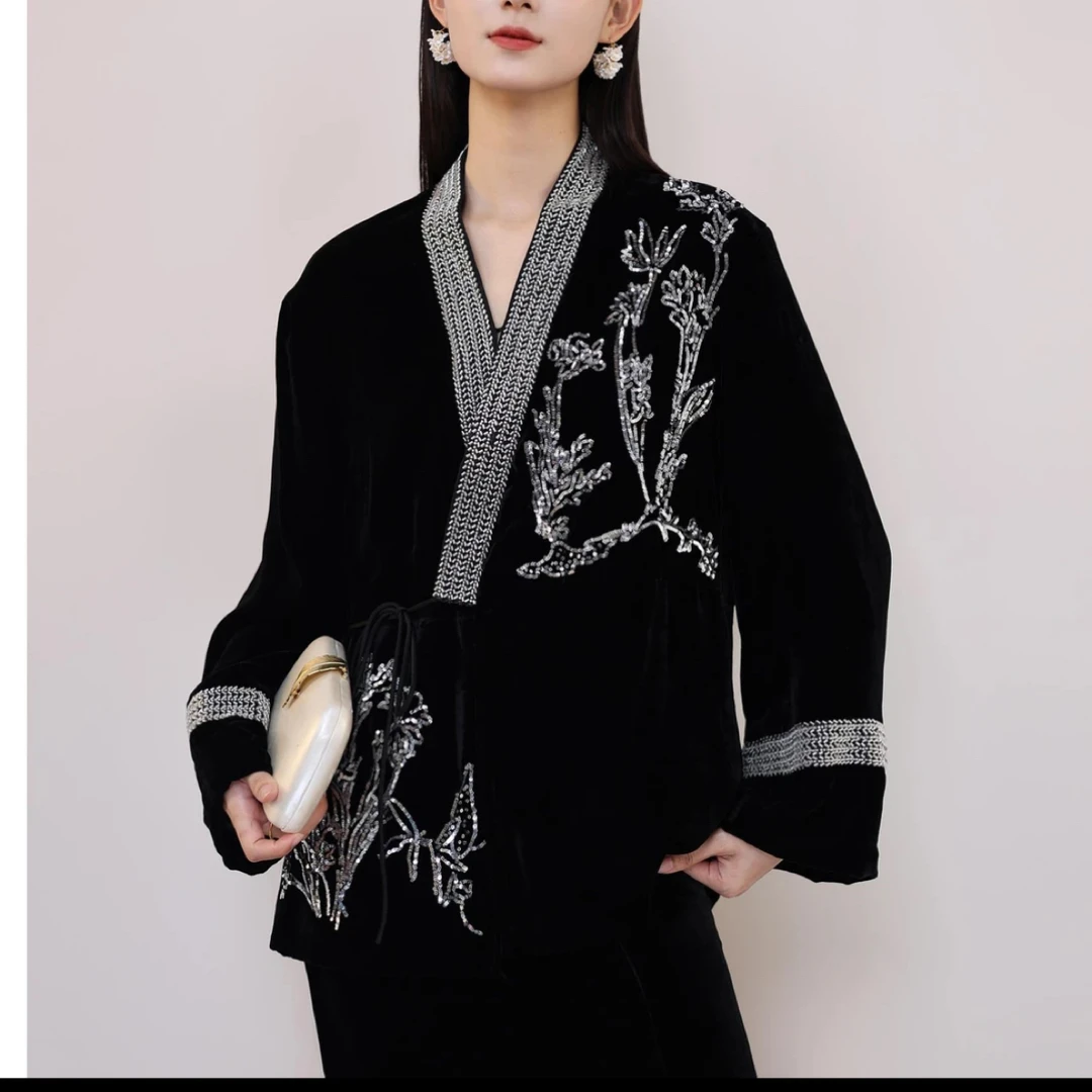 深圳Xu.q高级感进口丝绒绣珠片重工国风外套