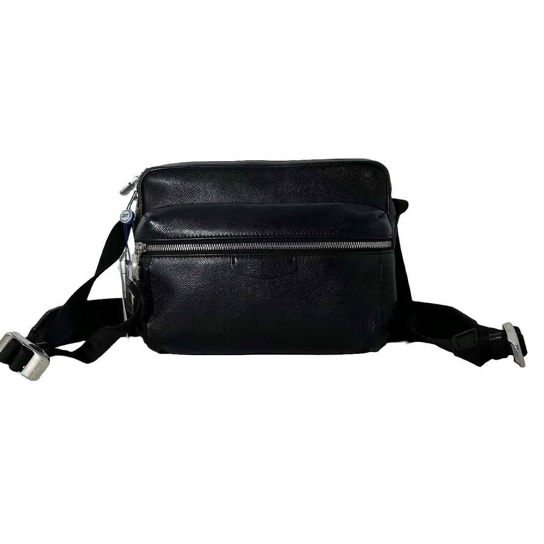 95新 LouisVuitton/路易威登 男士经典黑色全皮outdoor斜挎包/033