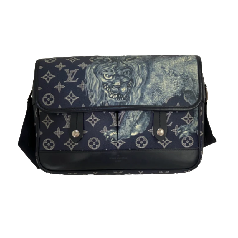 95新 LouisVuitton/路易威登 限量款双扣翻盖芯片款斜挎包/650