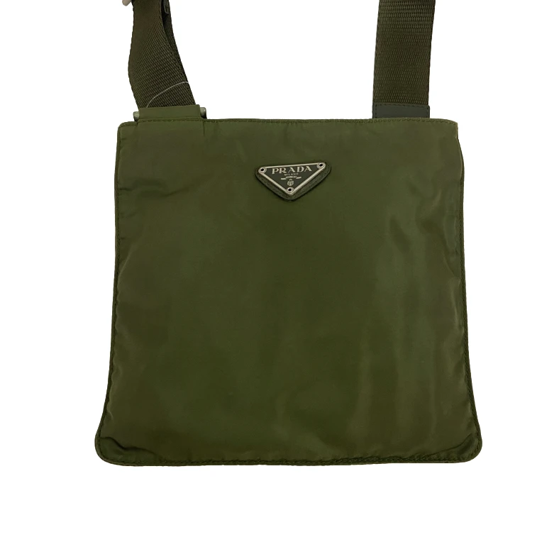 99新 Prada/普拉达 男士休闲时尚百搭军绿色尼龙小号斜挎包/050