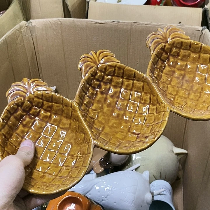 【闪购商品】摆件    磕碰。 瑕疵。