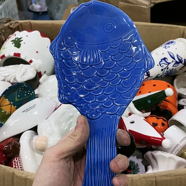 【闪购商品】摆件   磕碰。