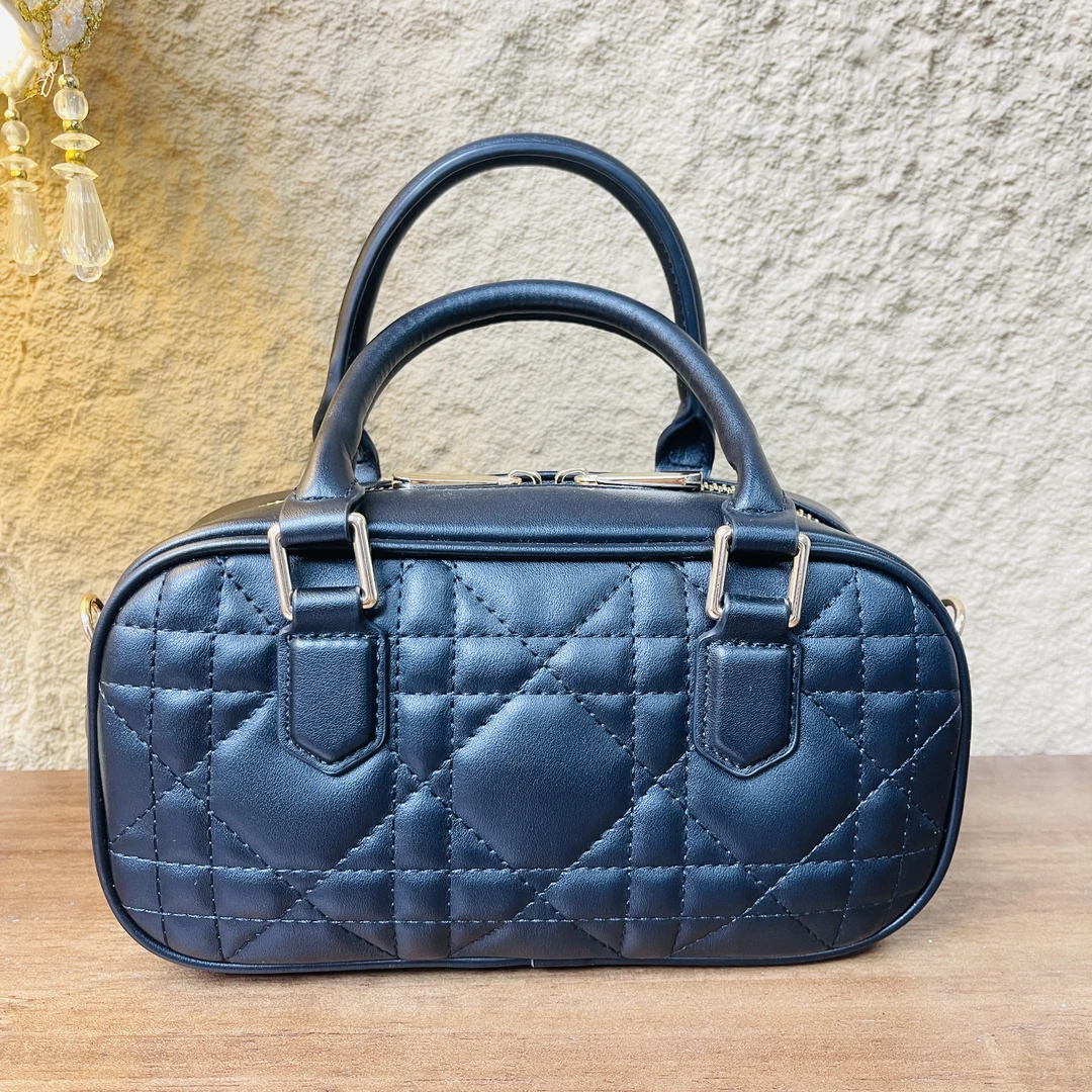 无品牌手工打造真皮女包 敌 1格 保  手提 黑色