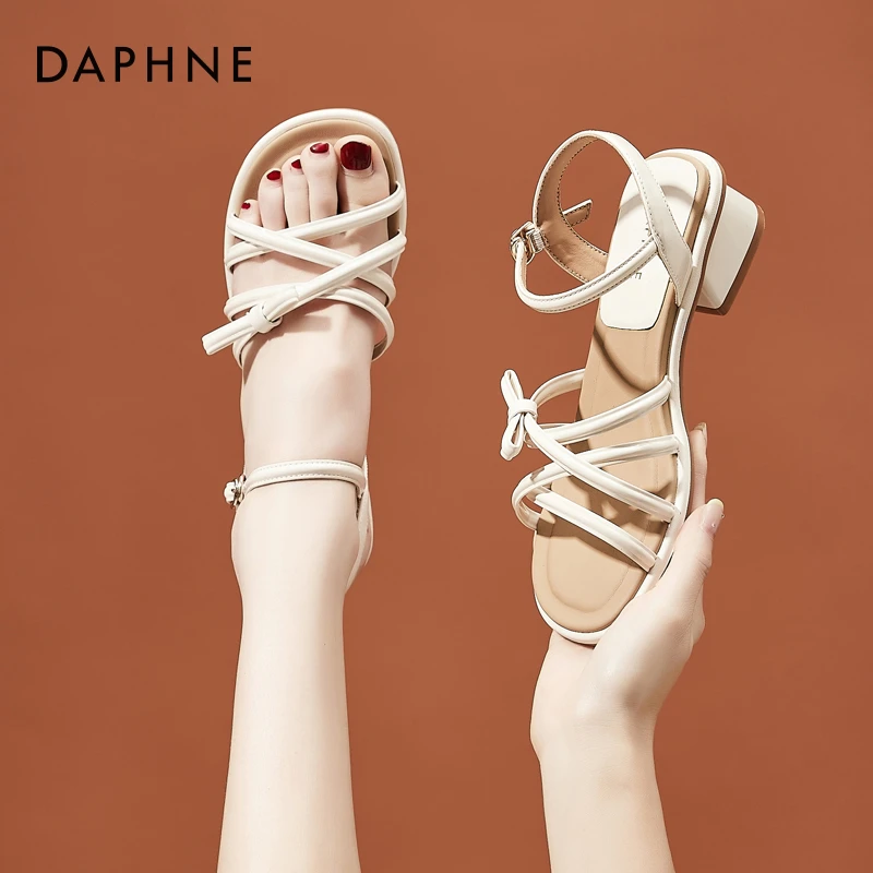 达芙妮粗跟凉鞋女2025年夏季新款仙女风中跟配裙子百搭时装沙滩鞋