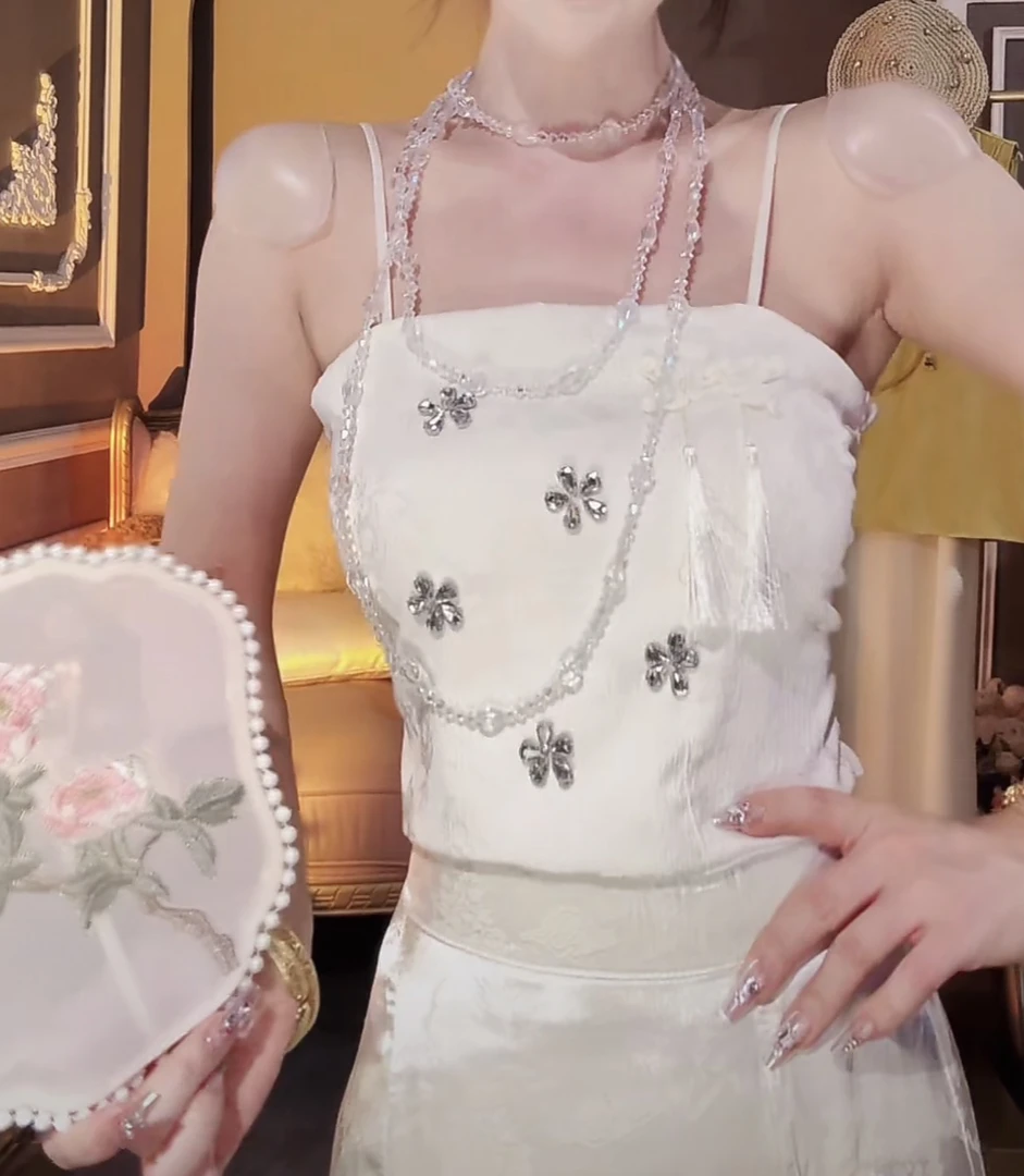 【崔】穗欢 新中式国风重工时尚钻闪纹理感流苏穗吊带背心12143