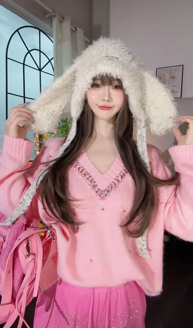 【崔】萌妃 V领重工烫砖宽松毛衣秋季新款小钻钻纯欲时尚百搭244062