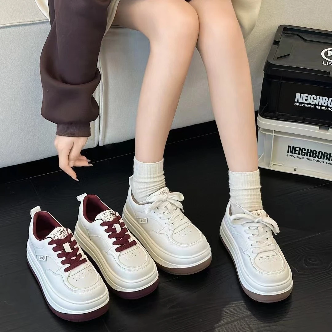 真皮小白鞋女2024秋冬款加绒厚底松糕面包鞋安可拉红运动休闲鞋